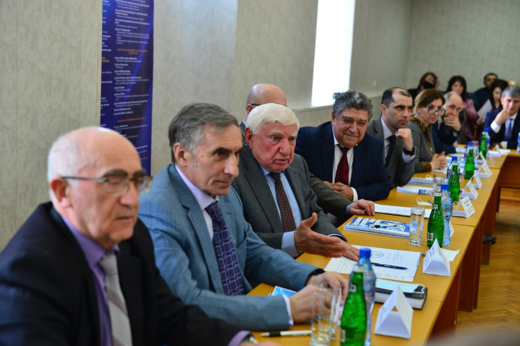 Представители завода Дагдизель приняли участие в круглом столе