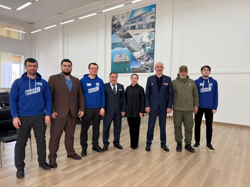 Память вне времени: ветераны и студенты говорили о долге и чести